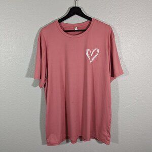 Woman's XXL Heart Print Pink Graphic T-Shirt